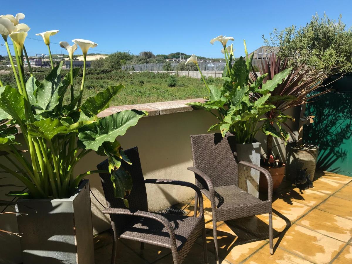 Modern Apartment With Stunning Views, Close To Amenities And St Ives Hayle Bagian luar foto