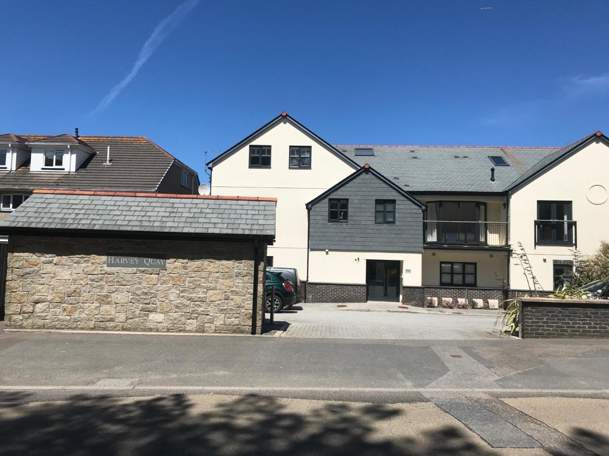 Modern Apartment With Stunning Views, Close To Amenities And St Ives Hayle Bagian luar foto